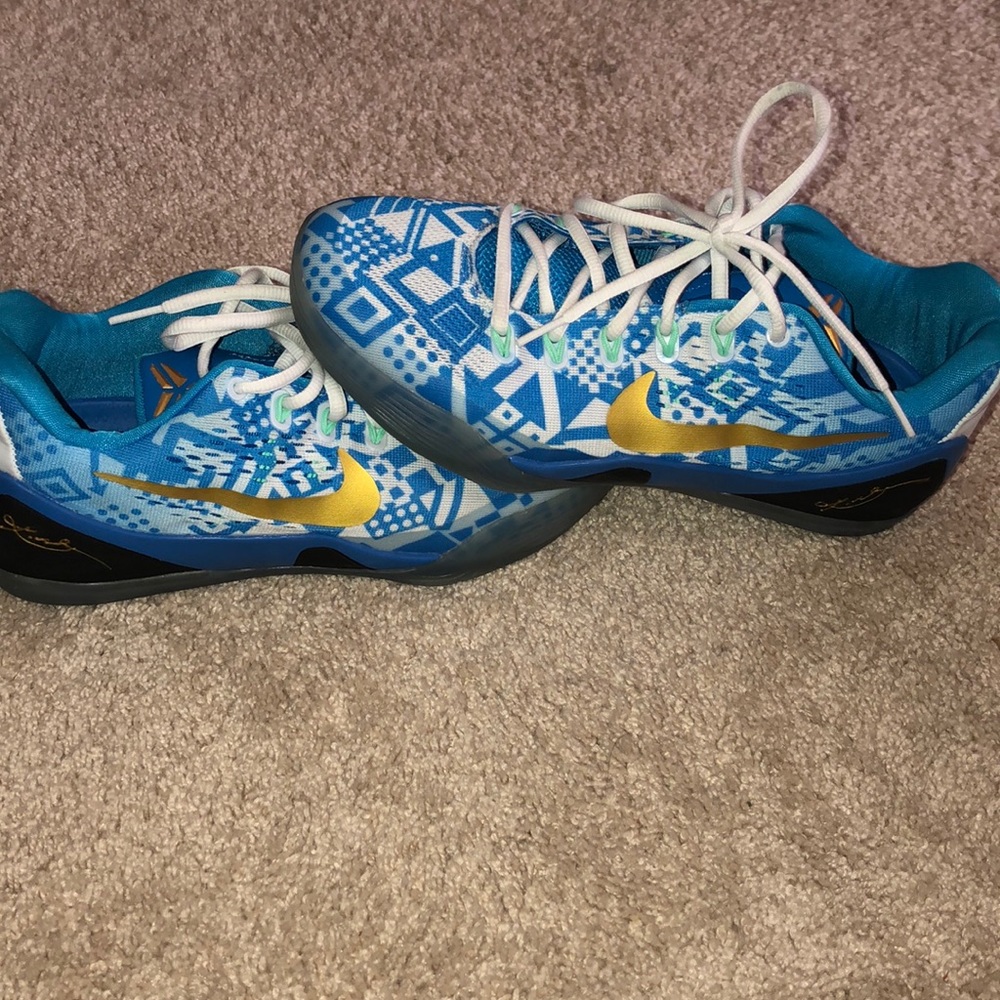 Nike Kobe shoes size 7